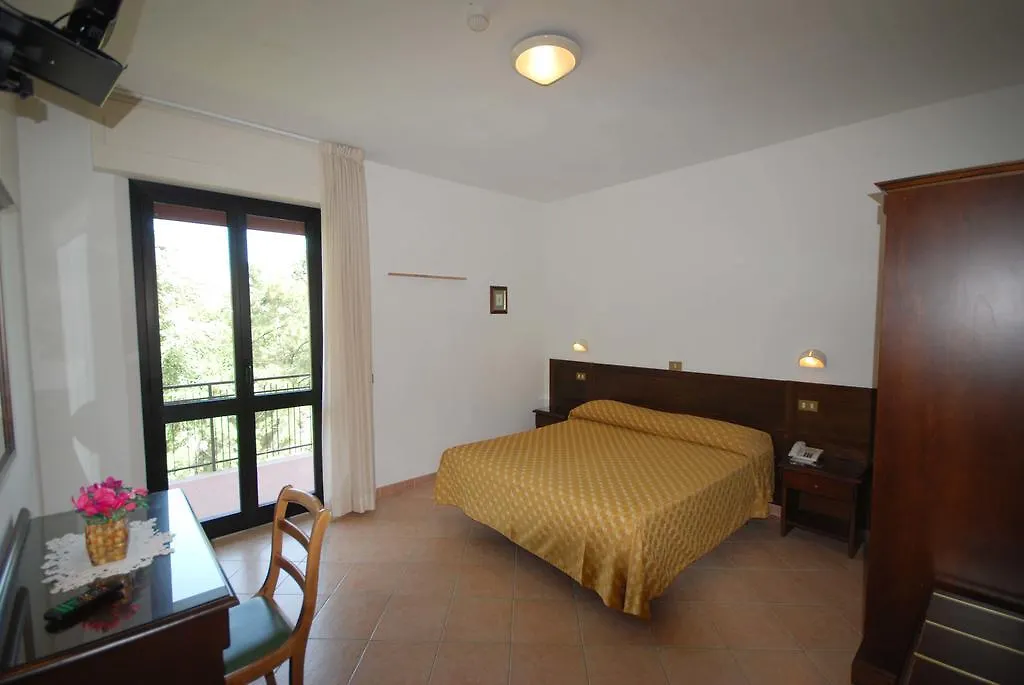Hotel Astra-1
